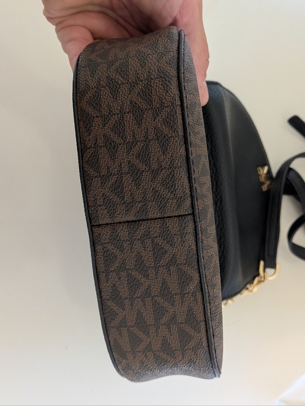 Michael Kors Signature Coated Canvas leather crossbody bag - Picture 5 of 6